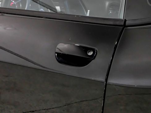 Used 2016 Dodge Challenger SRT image 42