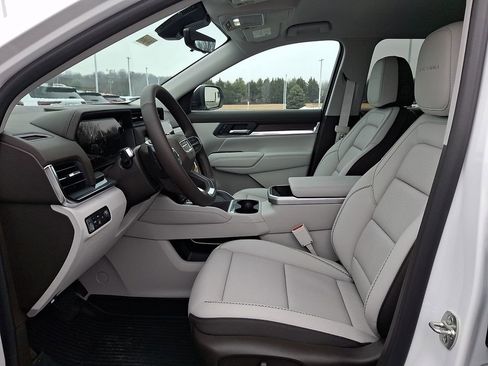 New 2026 GMC Terrain Denali w/ LPO, Floor Liner Package image 9