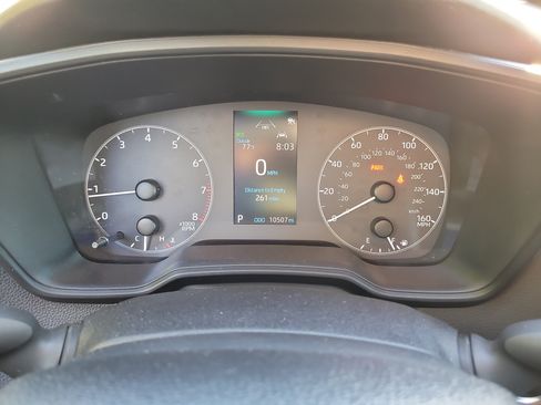 Certified 2025 Toyota Corolla SE FWD image 29