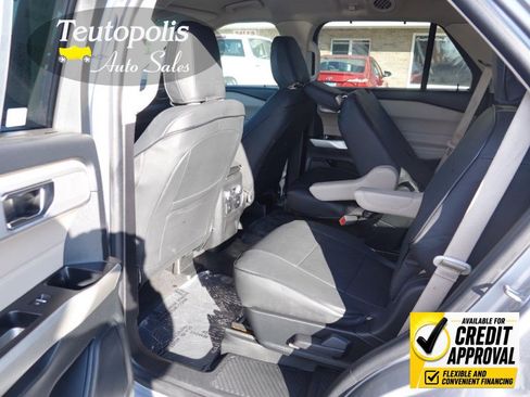 Used 2022 Ford Explorer Limited w/ Equipment Group 301A RWD image 28