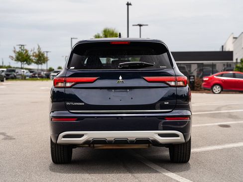 Used 2022 Mitsubishi Outlander SE AWD/4WD image 6
