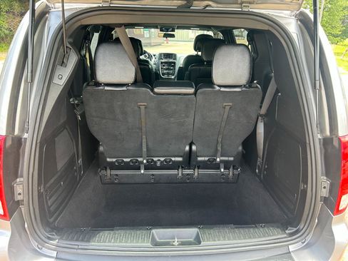 Used 2016 Dodge Grand Caravan R/T FWD image 9