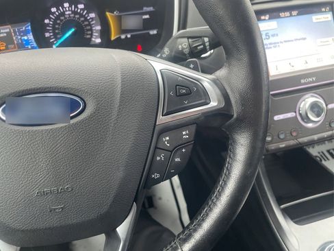 Used 2019 Ford Fusion Titanium image 38