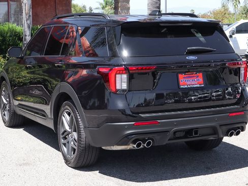 Used 2025 Ford Explorer ST w/ Sun And Sound Package AWD/4WD image 6