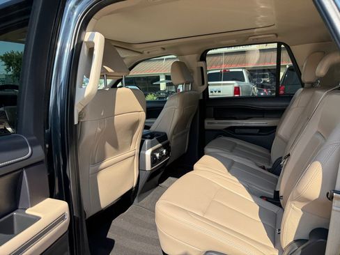 Used 2024 Ford Expedition Max XLT RWD image 15
