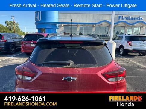 Used 2021 Chevrolet TrailBlazer RS w/ Sun and Liftgate Package FWD image 5