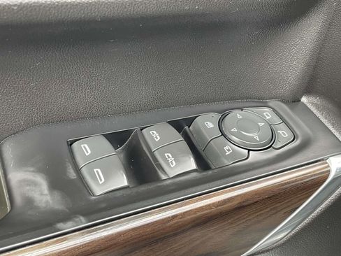 Used 2019 GMC Sierra 1500 SLT image 22