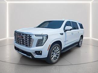 Used 2025 GMC Yukon XL Denali AWD/4WD video 1