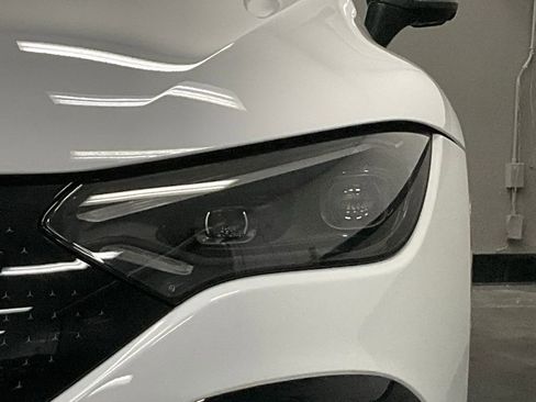 Used 2024 Mercedes-Benz EQE 500 4MATIC Sedan image 8