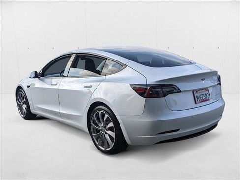 Used 2022 Tesla Model 3 Long Range image 8