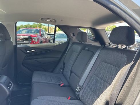 Used 2024 Chevrolet Equinox LT w/ LPO, Floor Liner Package FWD image 23
