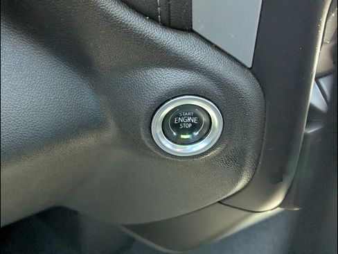 Used 2021 GMC Sierra 1500 SLE w/ X31 Off-Road Package image 31