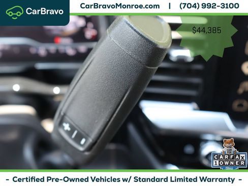 Certified 2025 GMC Sierra 1500 SLT AWD/4WD image 38