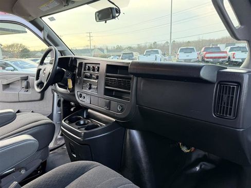 Used 2019 GMC Savana 2500 w/ Driver Convenience Package RWD image 13