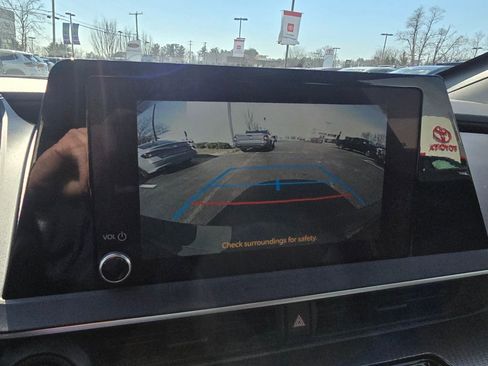 Used 2023 Toyota Prius XLE image 26