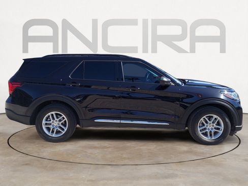 Used 2025 Ford Explorer Active RWD image 11