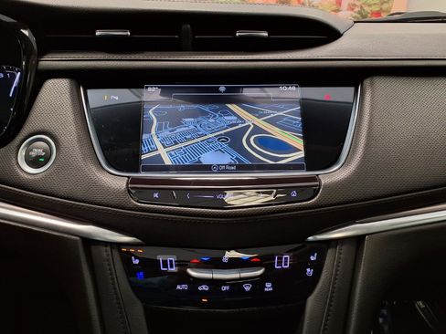 Used 2017 Cadillac XT5 Premium Luxury FWD image 24