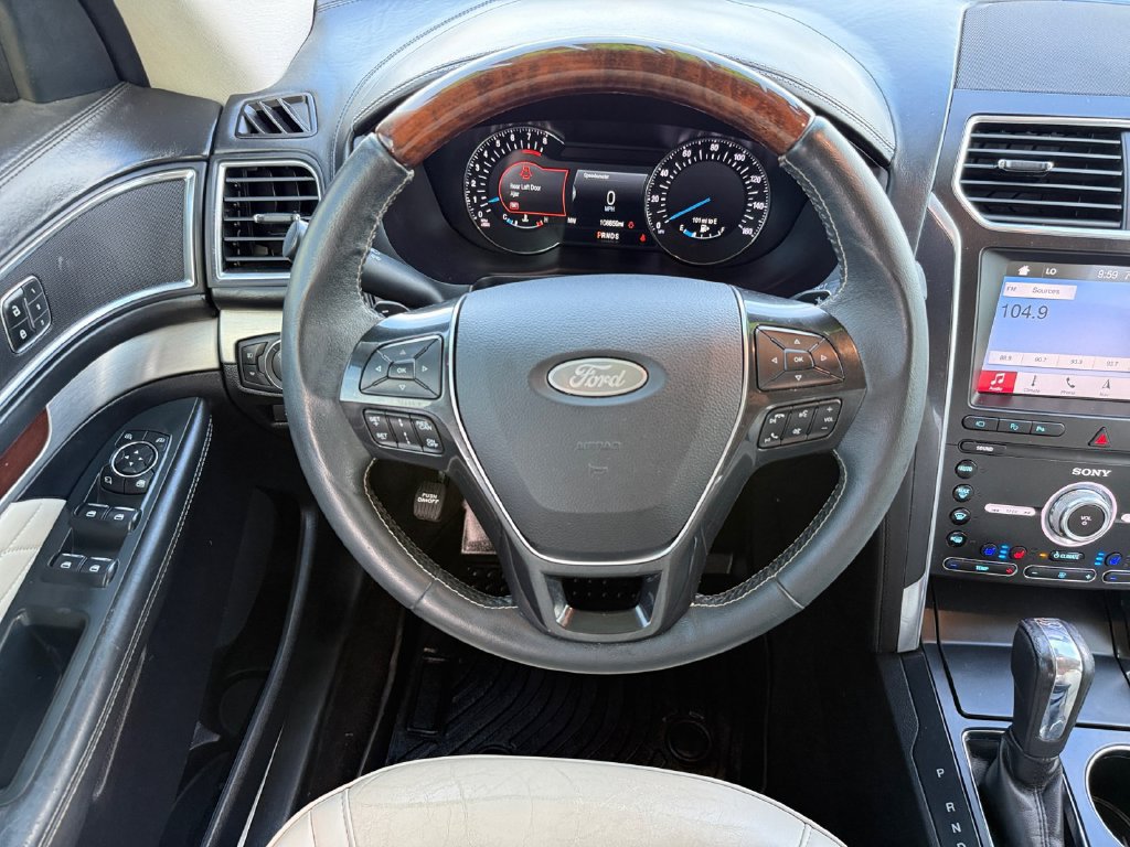 Used 2019 Ford Explorer Platinum AWD/4WD image 14