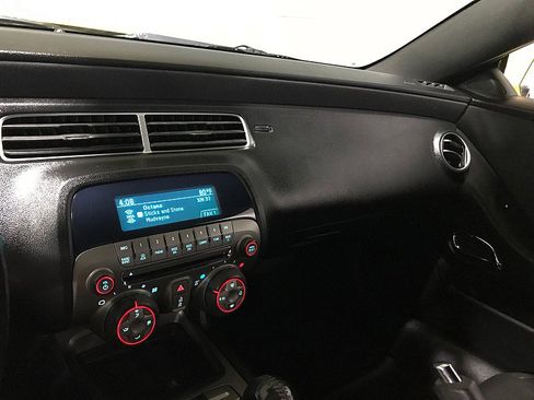 Used 2010 Chevrolet Camaro LT image 22