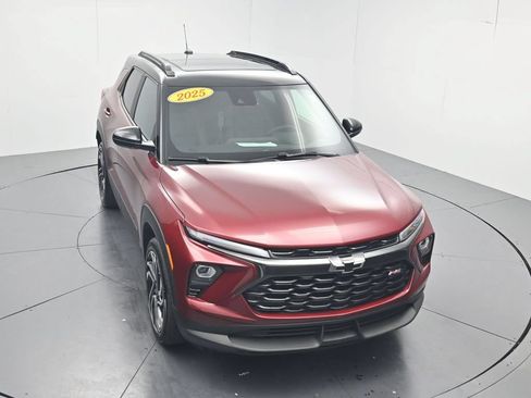 Used 2025 Chevrolet TrailBlazer RS w/ Convenience Package AWD/4WD image 51