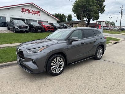 Used 2023 Toyota Highlander Platinum