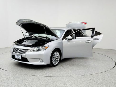Used 2014 Lexus ES 350 w/ Luxury Package image 9