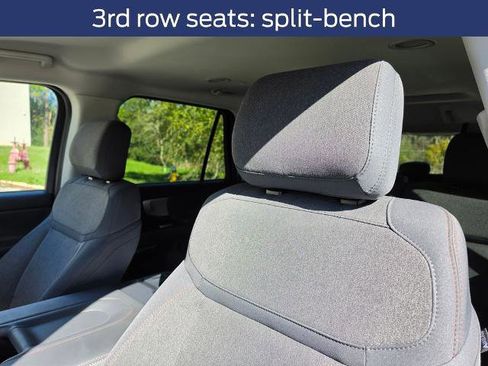 Certified 2025 Ford Expedition Active image 9