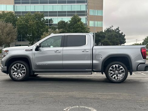 Used 2024 GMC Sierra 1500 Denali AWD/4WD image 7