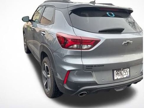 Used 2021 Chevrolet TrailBlazer RS w/ Sun and Liftgate Package image 6