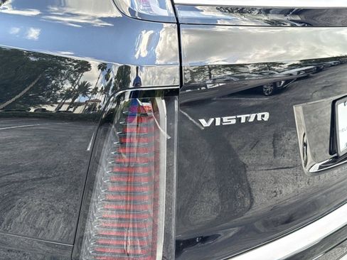 Used 2026 Cadillac Vistiq Luxury AWD/4WD image 11