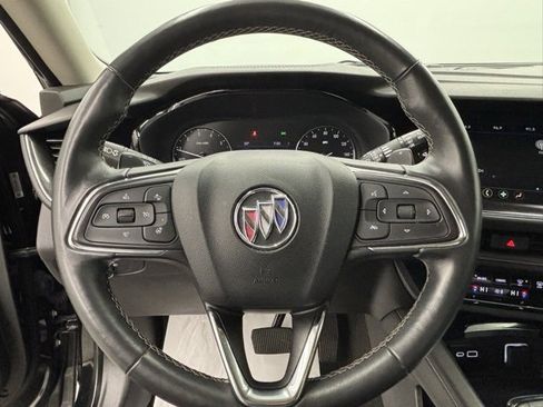 Used 2022 Buick Envision Preferred image 17