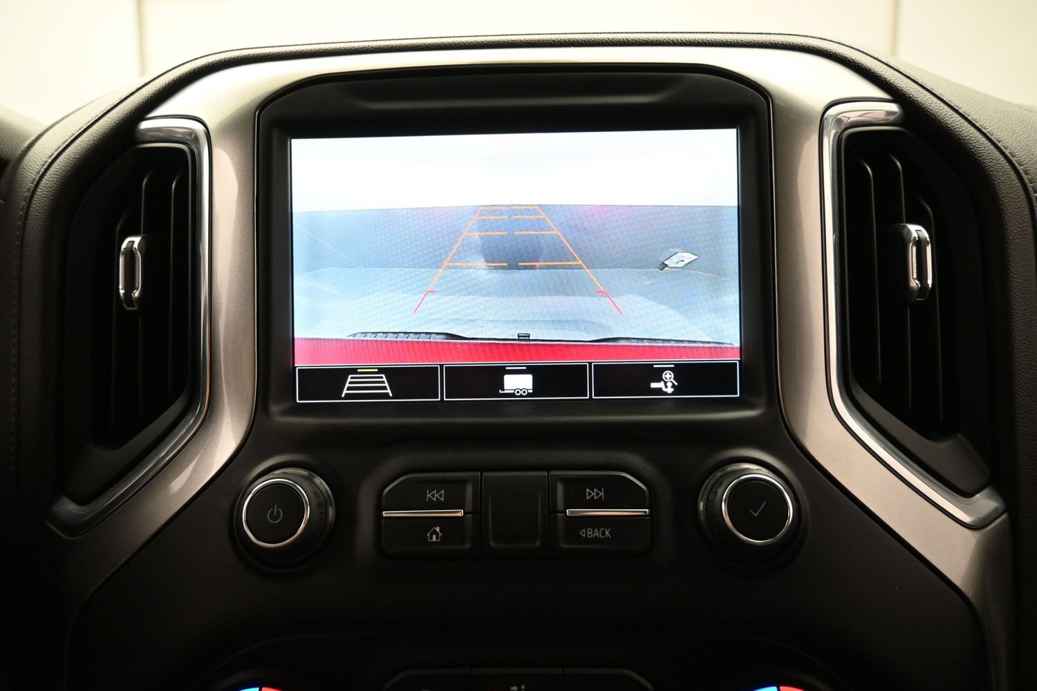 Used 2020 Chevrolet Silverado 1500 LT Trail Boss AWD/4WD image 30