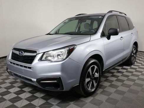 Used 2017 Subaru Forester 2.5i w/ Alloy Wheel Package image 5