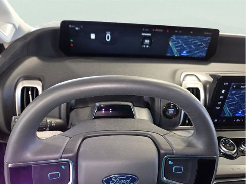 Used 2025 Ford Expedition Max Active image 22