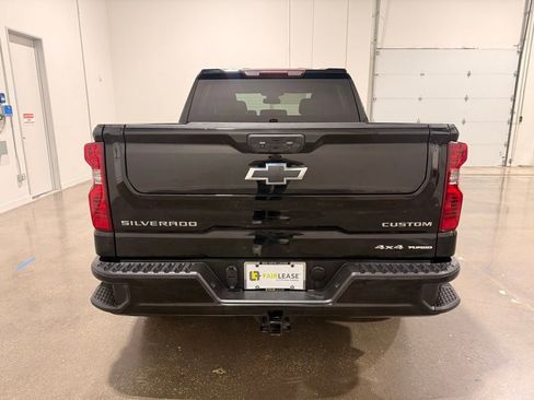 Used 2023 Chevrolet Silverado 1500 Custom AWD/4WD image 6