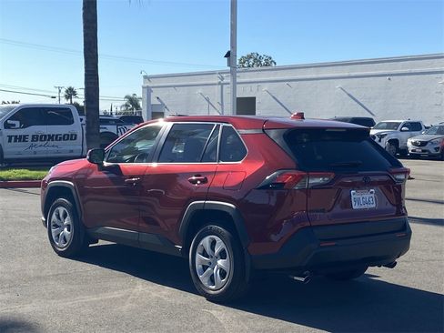 Certified 2025 Toyota RAV4 LE image 4