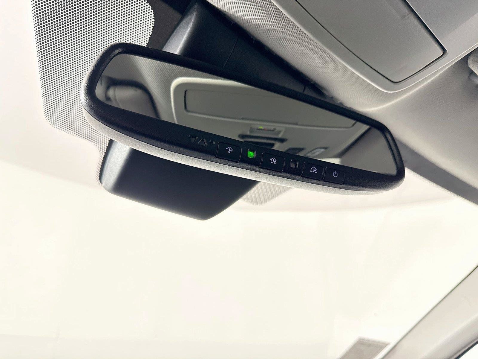 Certified 2026 Toyota Sienna XLE FWD image 23