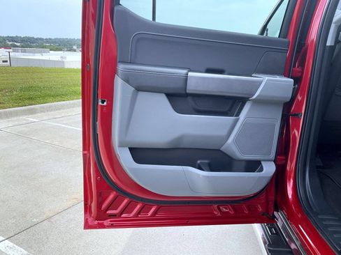 Used 2025 Ford F150 XLT w/ Equipment Group 301A Standard AWD/4WD image 18