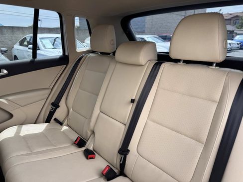 Used 2016 Volkswagen Tiguan S FWD image 32