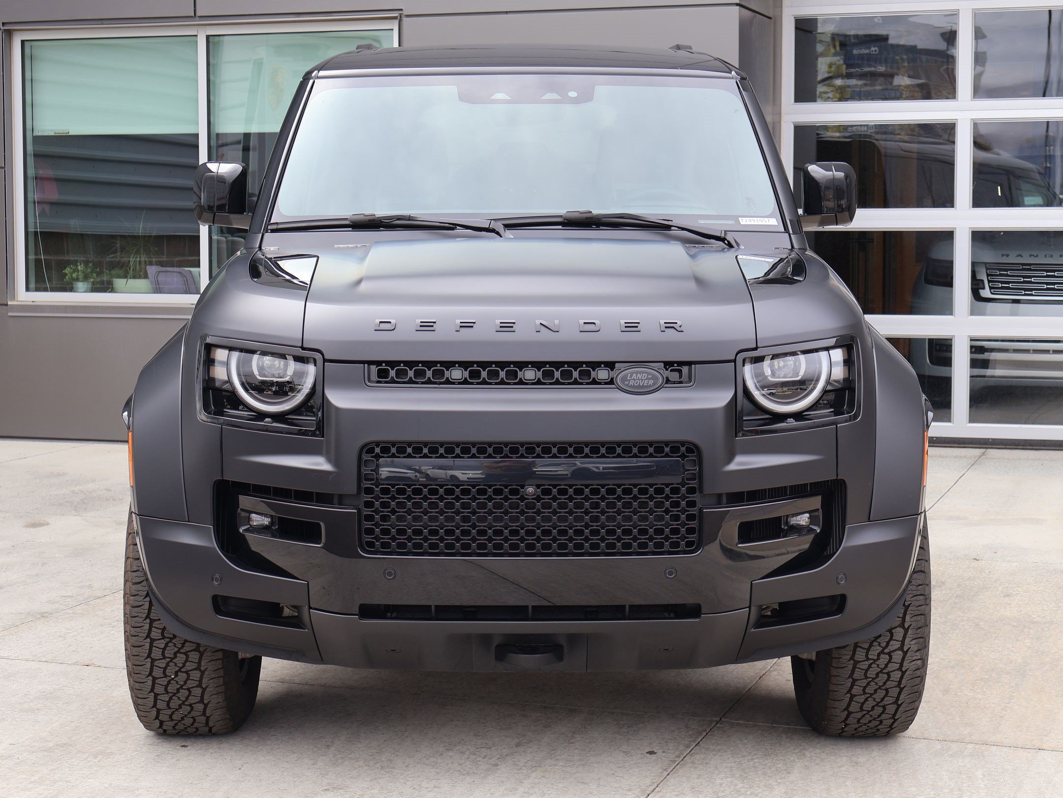 New 2026 Land Rover Defender 110 OCTA AWD/4WD image 2