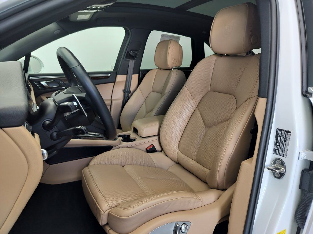 Certified 2024 Porsche Macan S w/ Premium Plus Package AWD/4WD image 5