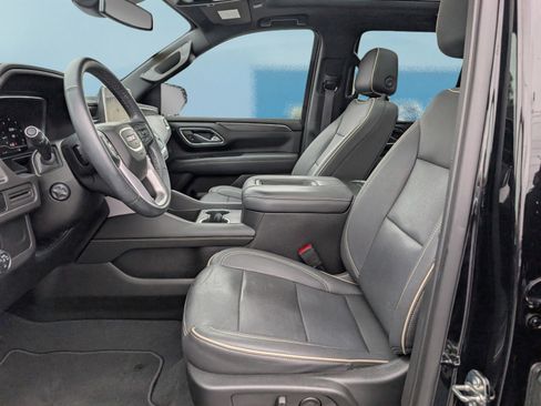 Certified 2023 GMC Yukon SLT w/ SLT Luxury Package image 18