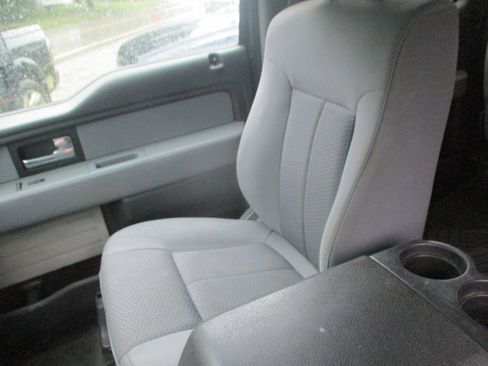 Used 2013 Ford F150 XLT w/ Mid Equipment Group image 9