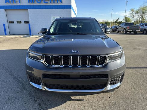 Used 2022 Jeep Grand Cherokee L Laredo w/ Luxury Tech Group I AWD/4WD image 12