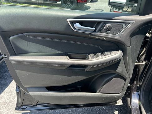 Used 2024 Ford Edge Titanium AWD/4WD image 17