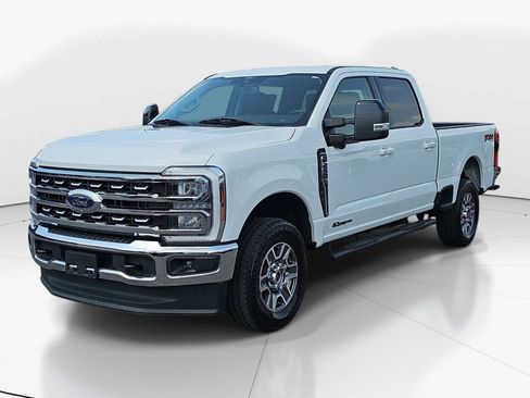Used 2024 Ford F250 Lariat w/ FX4 Off-Road Package AWD/4WD image 8
