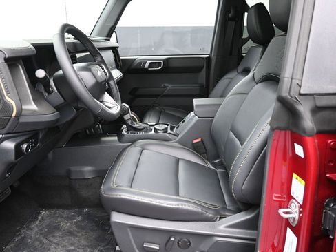 New 2025 Ford Bronco Badlands image 21