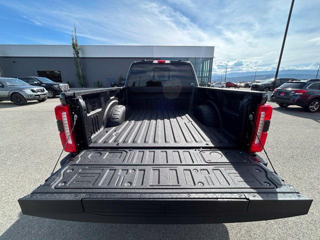 Used 2026 Ford F350 Lariat w/ Black Appearance Package AWD/4WD image 13