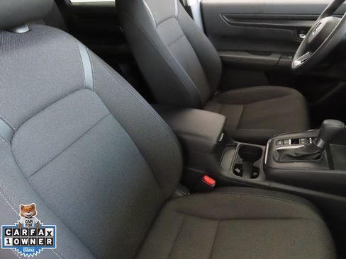 Used 2025 Honda CR-V LX image 27
