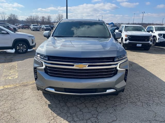 Used 2023 Chevrolet Suburban LT AWD/4WD image 9